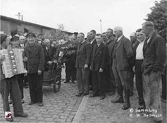 Mitarbeiter Bahnmeisterei, Bild 1-2/4