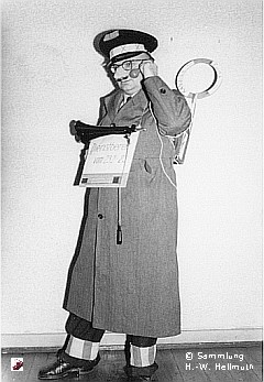 Mitarbeiter Werkplatz, Bild 1-1/4