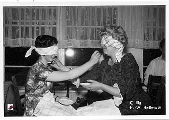 Mitarbeiter Werkplatz, Bild 2-13/16