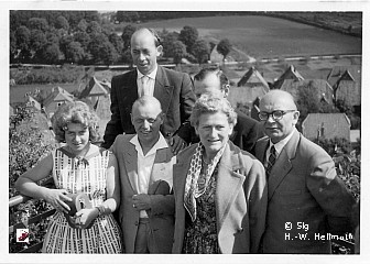 Mitarbeiter Werkplatz, Bild 2-9/16