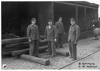 Mitarbeiter Werkplatz, Bild 1-20/26