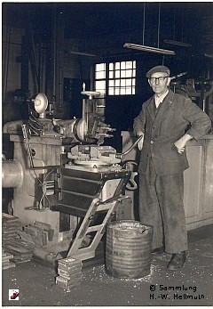 Mitarbeiter Werkplatz, Bild 1-7/26