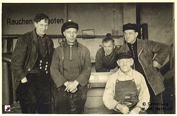 Mitarbeiter Werkplatz, Bild 1-12/26