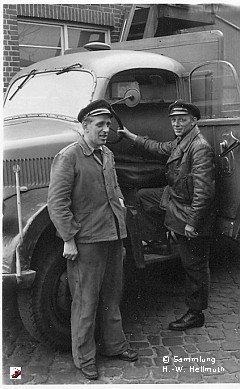 Mitarbeiter Werkplatz, Bild 1-25/26