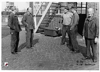 Mitarbeiter Werkplatz, Bild 1-22/26