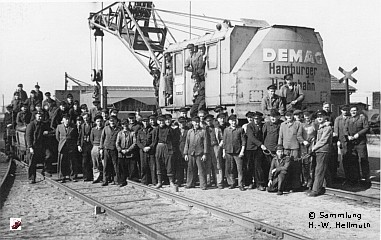 Mitarbeiter Werkplatz, Bild 1-3/26