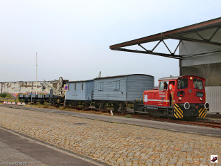 Lok 221 im Jahr 2004