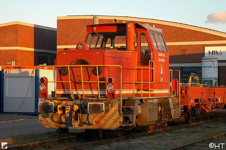 Lok 226 - 8-21