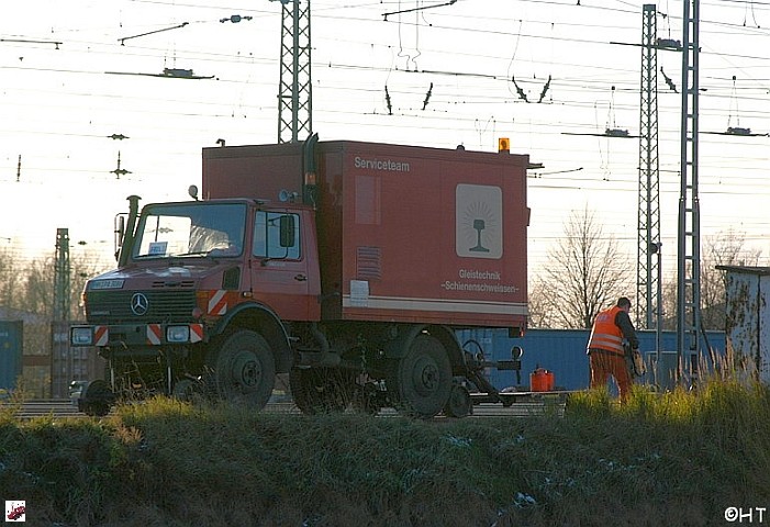 Zweiwege Unimog 219 - 4