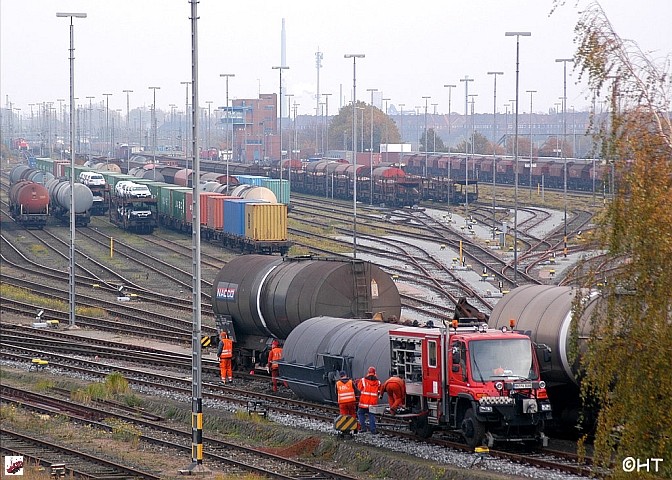Zweiwege Unimog Hilfsfahrzeug 230 - 10